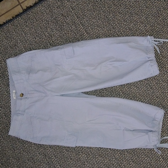 Dockers Pants - Cargo Capris